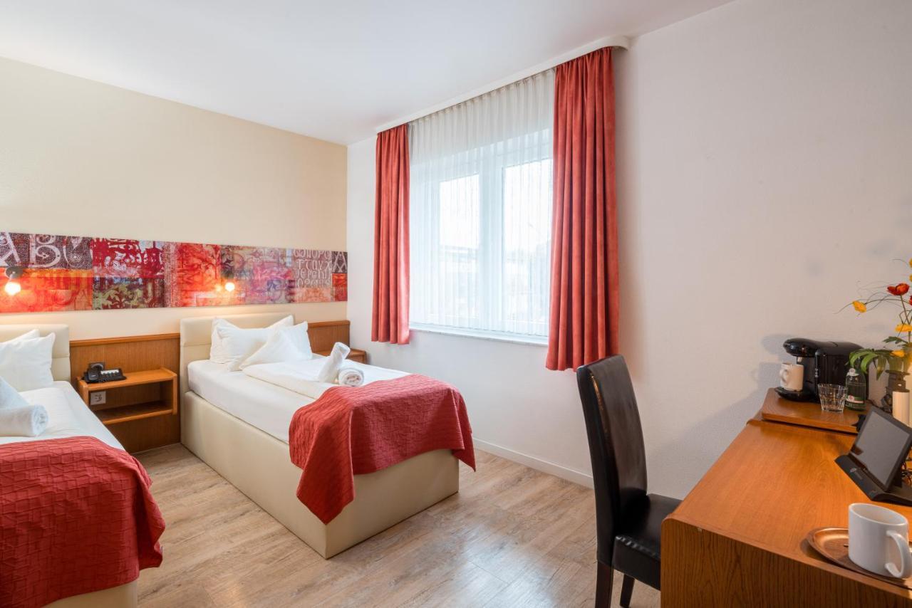 Arador-City Hotel Бад-Эйнхаузен Экстерьер фото