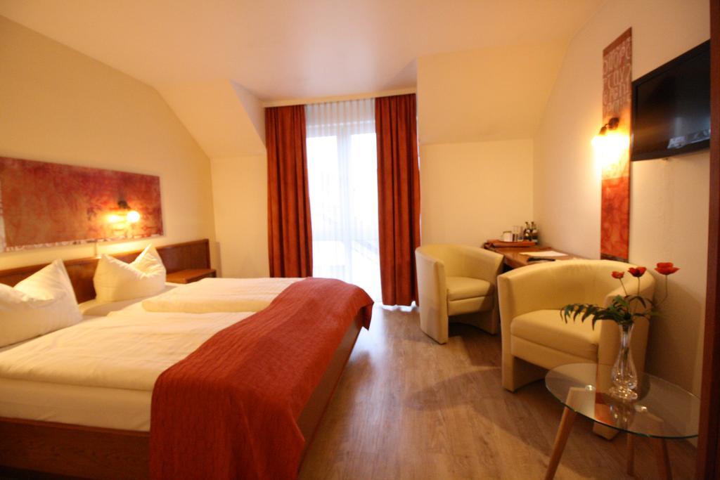 Arador-City Hotel Бад-Эйнхаузен Экстерьер фото